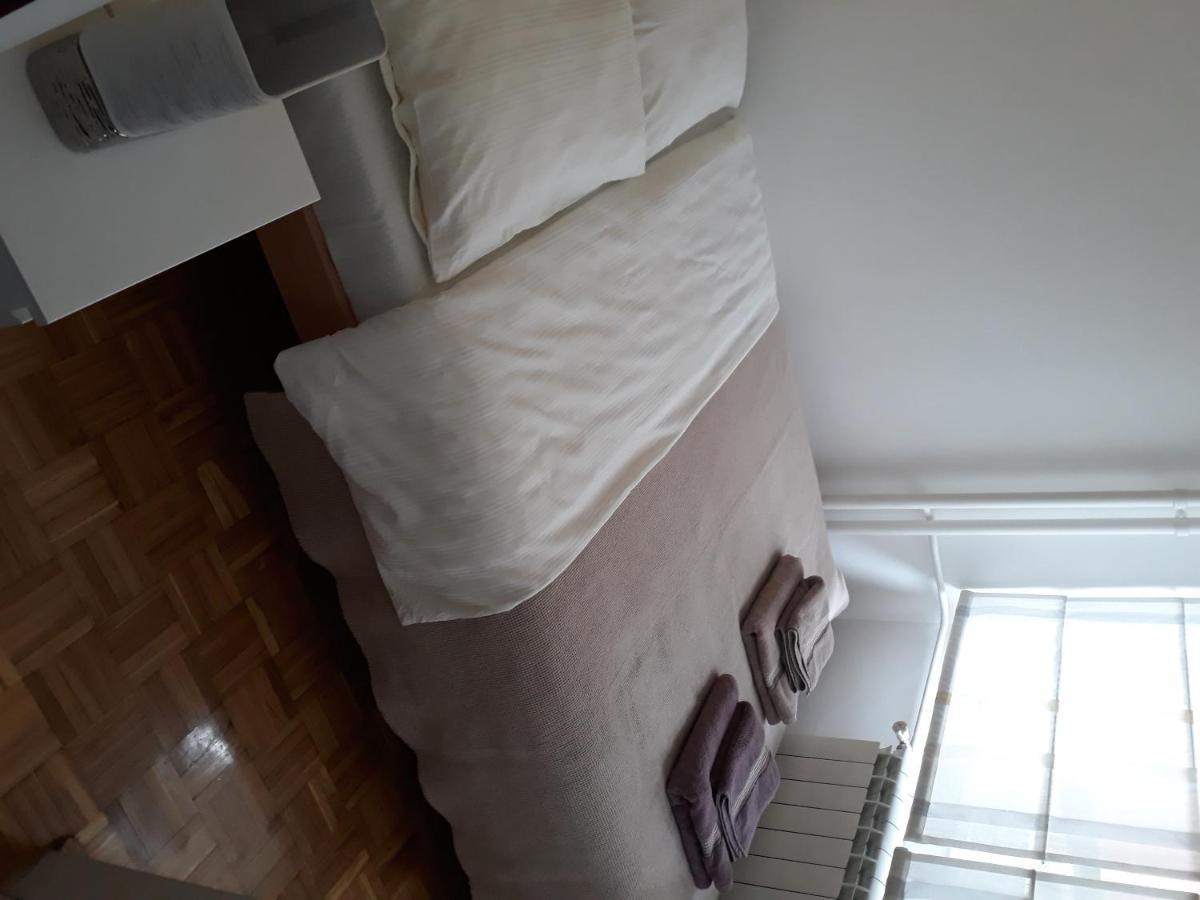 Stan Banjica Belgrado Exterior foto
